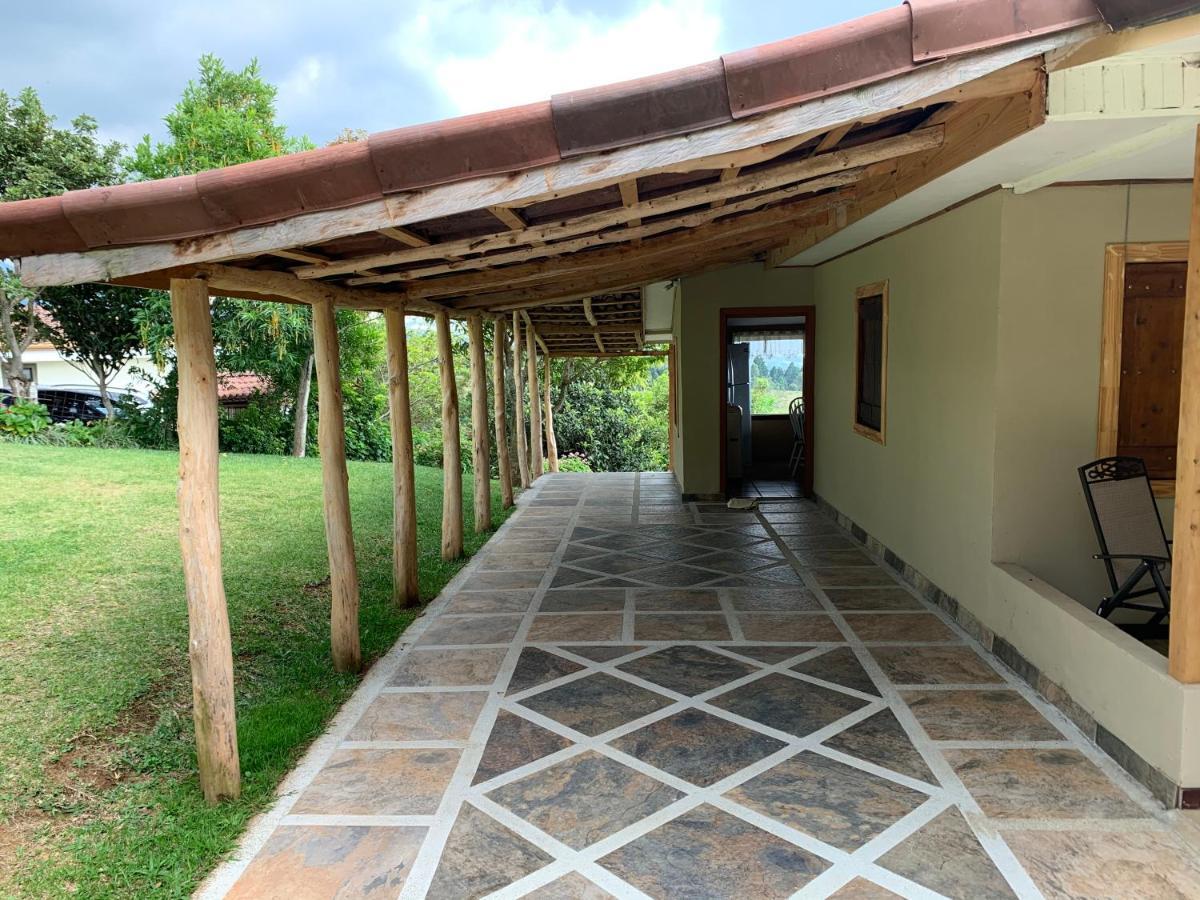 La Cabana Poas Экстерьер фото